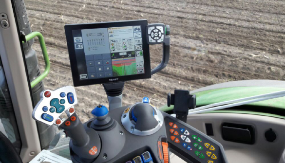Beim Precision Farming der AGRAVIS NetFarming kommen die Daten direkt auf den Schlepper.